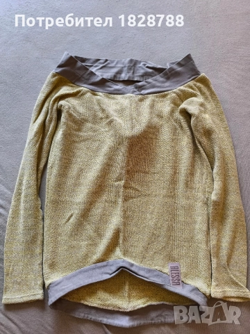 Блузи на Alessa, Bershka и Cliche , снимка 4 - Блузи с дълъг ръкав и пуловери - 51690218