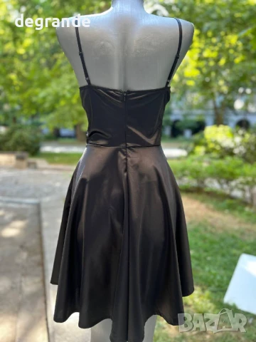 Луксозни сатенени рокли с коланче и цип на гърба, снимка 2 - Рокли - 51099438