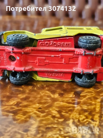 Метална количка TOYOTA на MAJORETTE, снимка 6 - Колекции - 52594385
