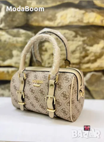 Guess дамски чанти Различни цветове , снимка 3 - Чанти - 48877794
