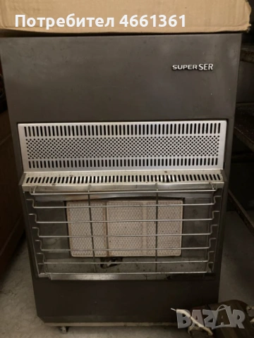 Газова печка и две газови бутилки