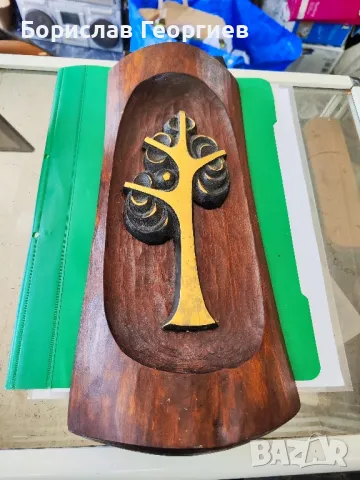 Бронзова пластика ,,Дървото на живота,,