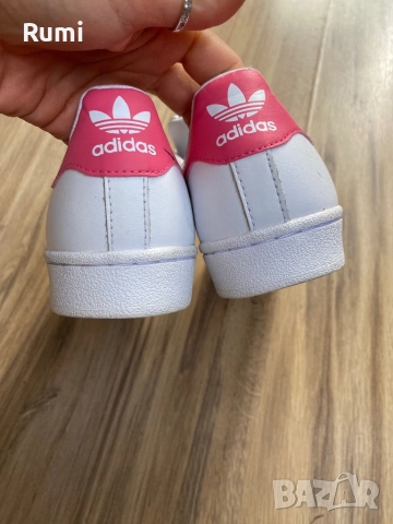 Оригинални кецове ADIDAS Superstar! 36 н, снимка 4 - Детски маратонки - 51858376