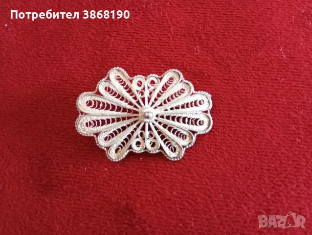 Малка сребърна брошка за ревер, снимка 4 - Колиета, медальони, синджири - 50322168