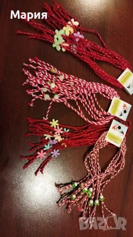 Мартеници 10 бр във връзка различни модели 