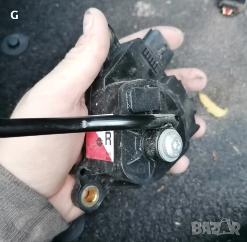 Потенциометър Nissan Qashqai 1.5DCI , снимка 2 - Части - 52675965