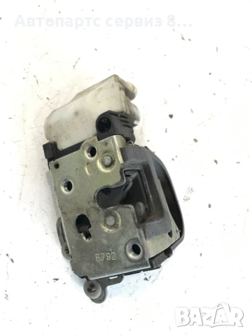 Alfa Romeo 147 2007 механизъм за заключване на предна дясна врата оригинален