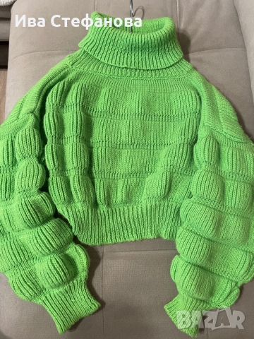 Свеж зелен пуловер one size размер 