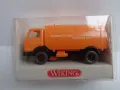 WIKING H0 1/87 MERCEDES КАМИОН ЗА МИЕНЕ НА УЛИЦИ МОДЕЛ, снимка 1