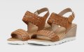 Дамски сандали на платформа Lasocki 38 н., естествена кожа , снимка 1 - Сандали - 40721730
