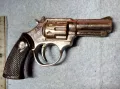 СТАРА КОЛЕКЦИОНЕРСКА ФИГУРАЛНА ГАЗОВА ЗАПАЛКА ПИСТОЛЕТЧЕ Тип РЕВОЛВЕР 47809, снимка 1