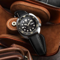 Черна гумена каишка за часовник ZULUDIVER Mayday Sailcloth, 20 мм, снимка 6 - Водни спортове - 44511315