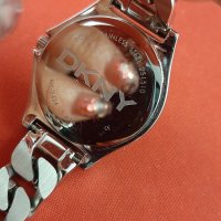 Дамски часовник DKNY NY2424, снимка 7 - Дамски - 34628514