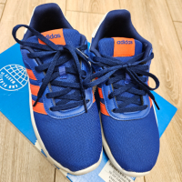 Маратонки Adidas, снимка 2 - Детски маратонки - 44523711