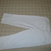 Красив бял панталон за момиче, снимка 3 - Детски панталони и дънки - 41342451