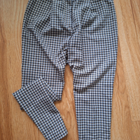 дамски панталон каре H&M, снимка 1 - Панталони - 44569754