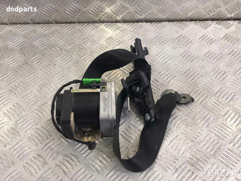 Преден ляв колан Mercedes C-Class,W203,2004г., снимка 1