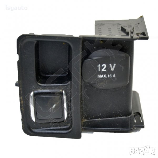 Гнездо 12V с бутон микрофон Mercedes-Benz E-Class (W212)(2009-2016) ID:90406, снимка 1