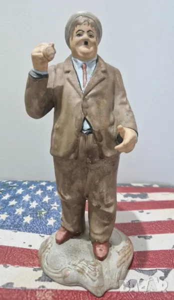 Оливър Харди, 17 см. височина и 11 см. широчина., снимка 1