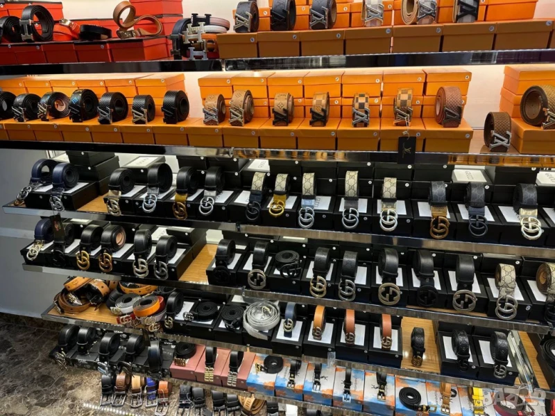 колани от естествена кожа в кутия louis vuitton hermes gucci guess celine chanel prada , снимка 1