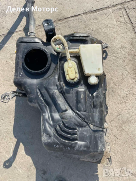 Резервоар 4088806AA, 9813694780 от Citroen Berlingo 1.6 BlueHDI 75 кс. двигател BHW, 2018г., 5 ск., снимка 1