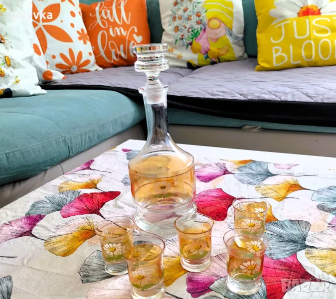 Сервиз за ракия „Магаритки“, снимка 1