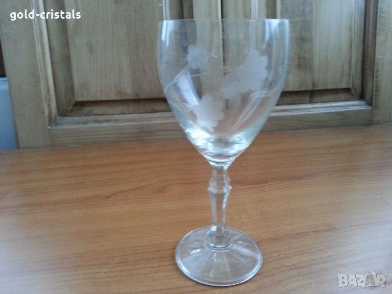 Ретро стъклени кристални чаши гравирани, снимка 1