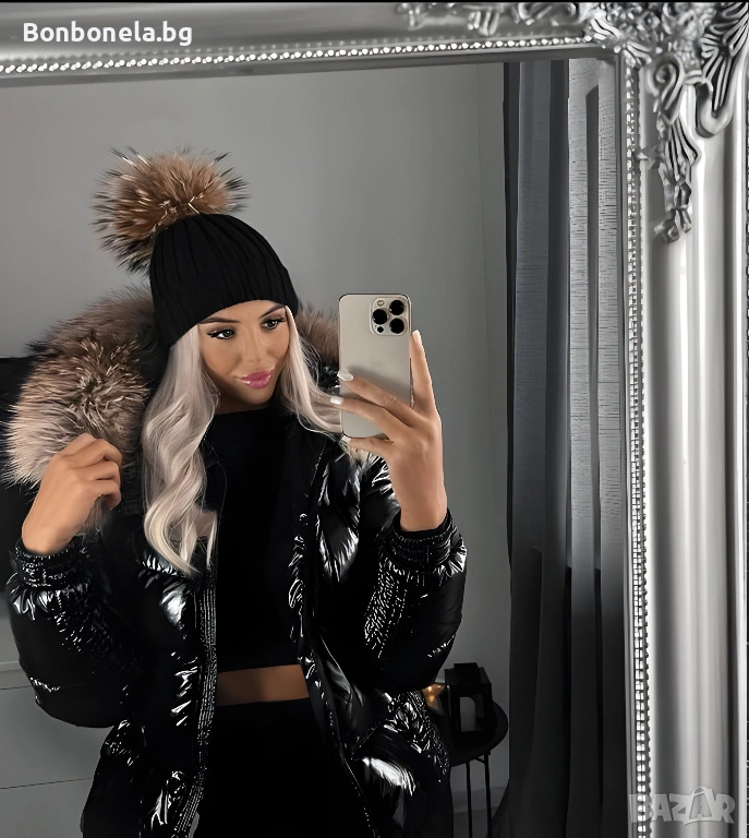 Зимна дамска шапка с голям пух, снимка 1