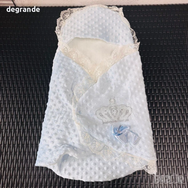 Порт бебе с коронка и панделка наличен в бяло светло синьо и розово , снимка 1