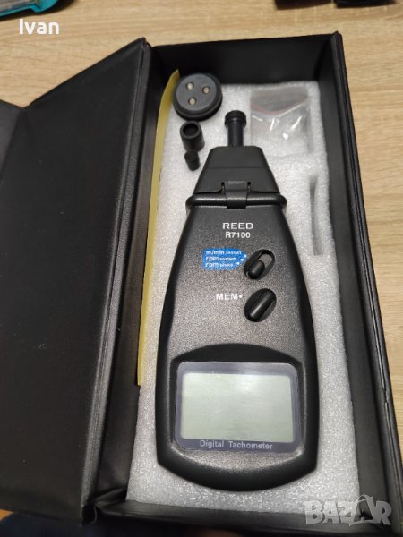 Продавам дигитален тахометър, снимка 1