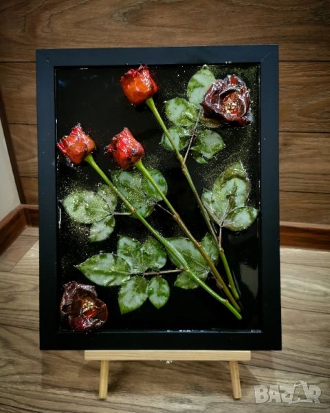 Ръчно изработена картина залята с епоксидна смола( 3 рози) , снимка 1