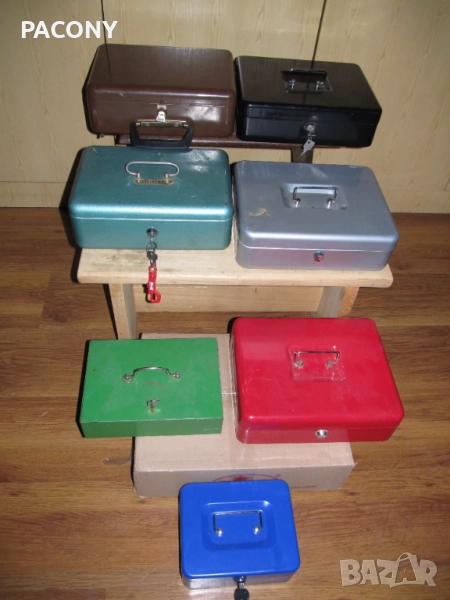 метална каса с ключе, снимка 1