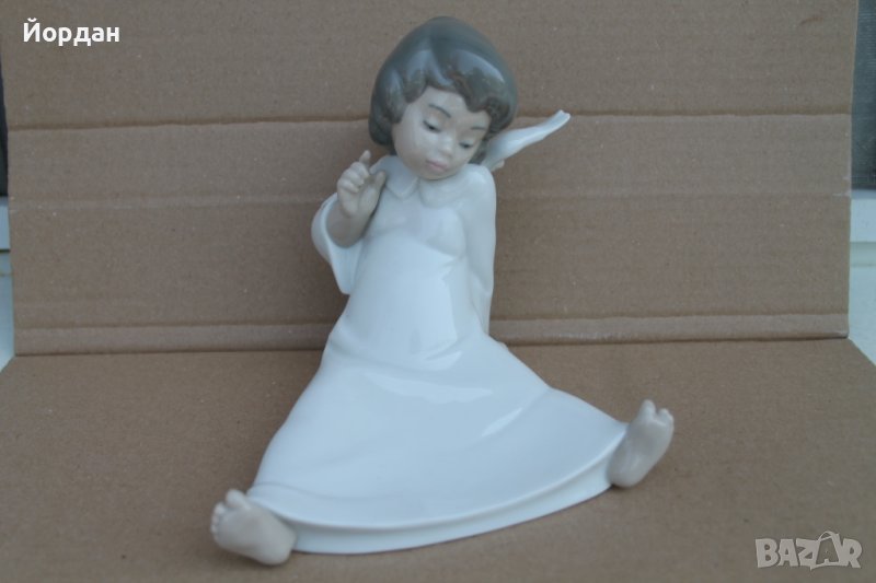 Испанска порцеланова фигурка ''LLardo'' седнал Ангел, снимка 1
