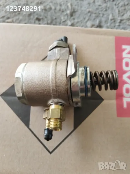 Помпа за високо налягане за Фолксваген Пасат 7 , снимка 1