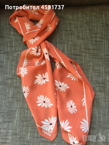 Копринен шал с флорален десен, снимка 1
