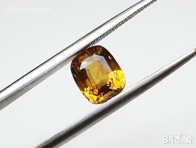 Рядък александрит с драматично променящ се цвят 1.52кт.! Сертифициран! Нов!, снимка 5 - Други - 52173924