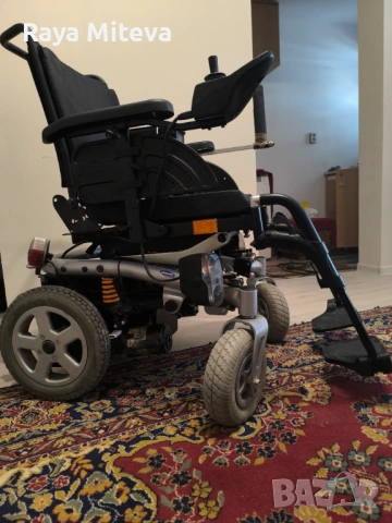 Акумулаторен инвалиден стол Invacare Bora, снимка 4 - Инвалидни колички - 53129929