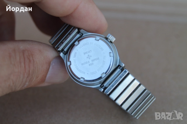 Швейцарски дамски часовник ''Stunt Sikurr Breitling'', снимка 9 - Дамски - 52653882