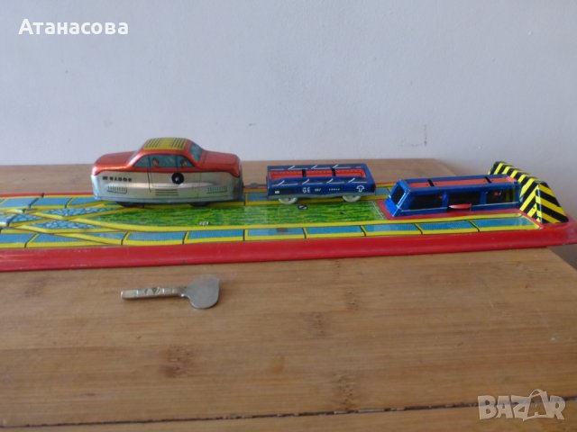 Дизелово влакче с вагон, релси и ключе играчка, снимка 7 - Влакчета, самолети, хеликоптери - 42321830