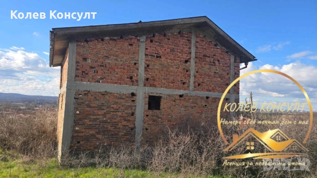 Къща в село Златополе , снимка 9 - Къщи - 53709660