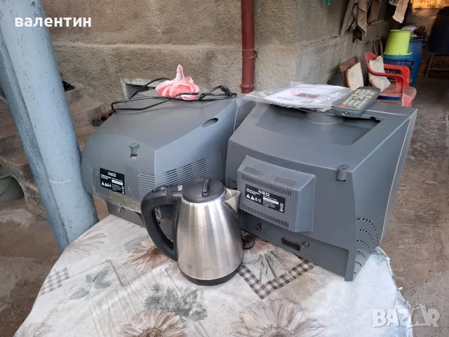 Телевизор НЕО два броя малки работещи с дистанциони.Цената е за един брой двата 20е., снимка 3 - Телевизори - 56074062