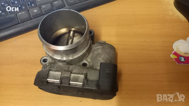 Дроселова клапа за Пасат и Ауди 1.8Т 150к.с. 06B 133 062 M