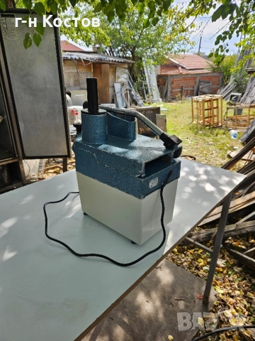 Зеленчукорезачка за стъргане на кашкавал и рязане на зеленчуци Втора употреба Цена 700лв., снимка 5 - Обзавеждане на кухня - 52041410