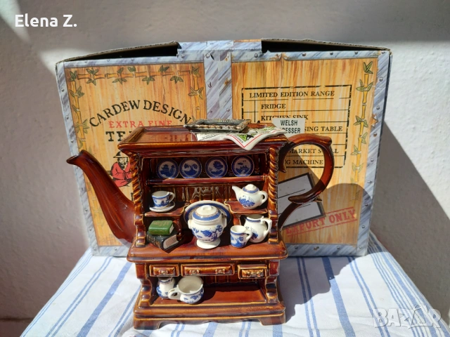 Royal Doulton Blue Willow колекционерски чайник Paul Cardew, снимка 15 - Антикварни и старинни предмети - 53845398