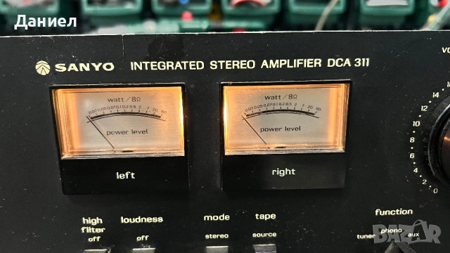Усилвател Sanyo DCA-311, снимка 2 - Ресийвъри, усилватели, смесителни пултове - 52424696