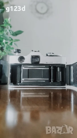 Yashica tl-electro с обектив Yashinon 50 мм 1.9, снимка 4 - Фотоапарати - 50778470