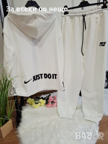 Nike Дамски Спортен Комплект🔝Дамски Спортен Екип Найк Код BS-116, снимка 5 - Спортни екипи - 52371284