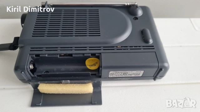 9 band всевълново радио Philips 3205, снимка 7 - Радиокасетофони, транзистори - 53439673