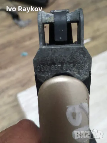 Предна лява външна дръжка Volkswagen Bora 3B0837885, снимка 6 - Части - 47283383