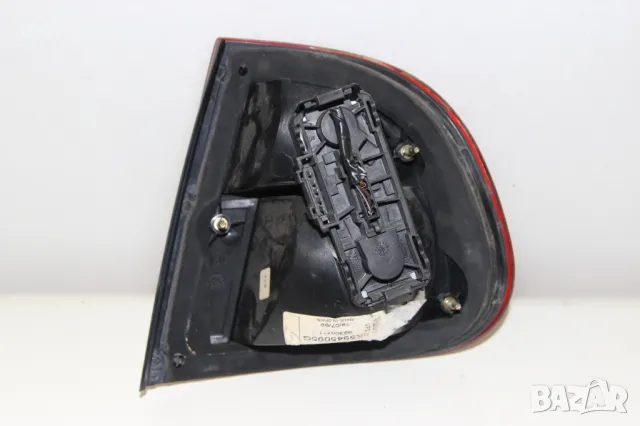 Ляв стоп Seat Cordoba седан (1999-2002г.) 6K5945095G / 6K5945111F / 89300735 Сеат Кордоба, снимка 4 - Части - 48988847